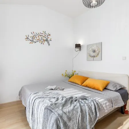 Fuer 3 Personen Ca 28 Qm In Medulin, Istrien Suedkueste Von Istrien Apartment